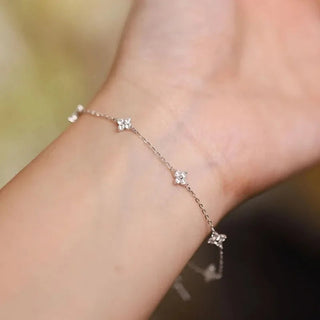 Blumenarmband