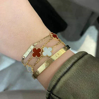 CLOVER - Rotes Armband